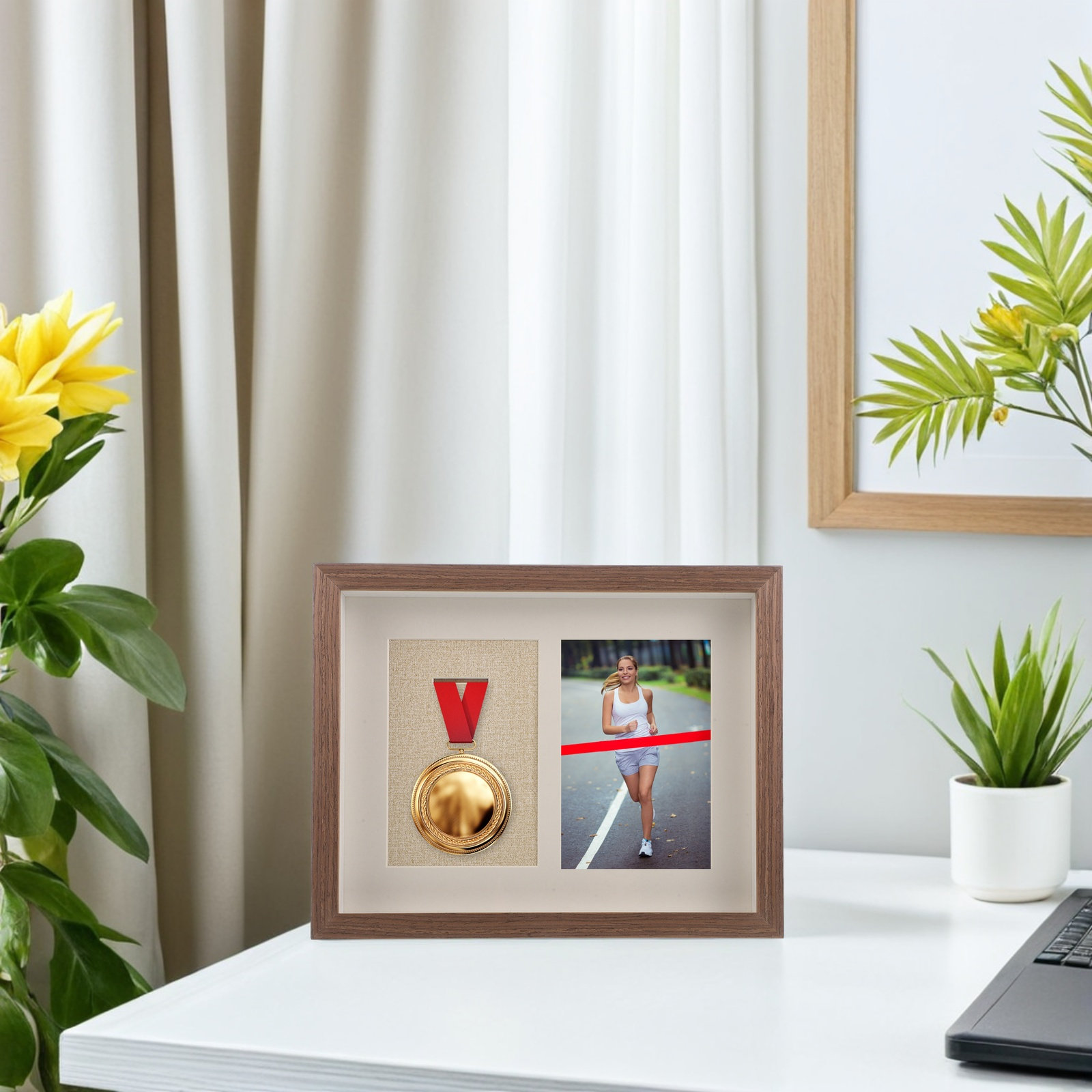 Wood Medal Display Frame 10 In - đánh giá và giá Frame Display Wood